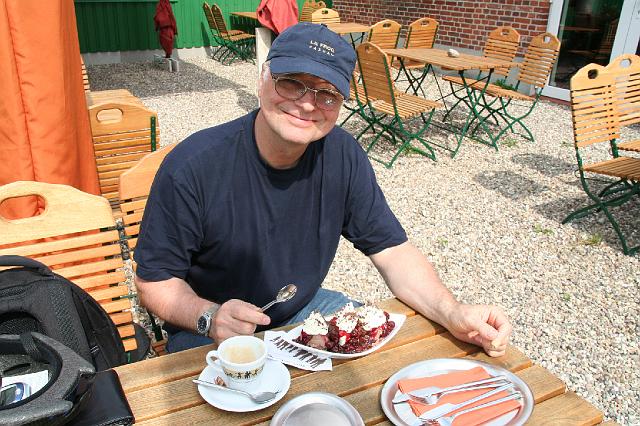 57 Schwarzwaldbecher im Cafe Muh.jpg